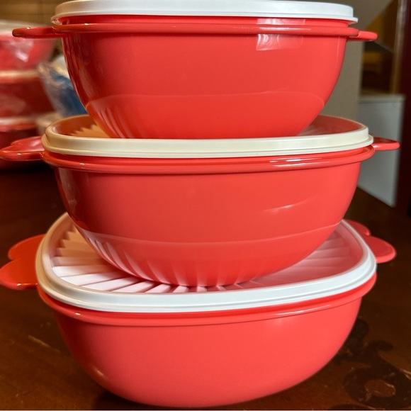 Tupperware Servalier Bowls Set - Picture 3 of 10
